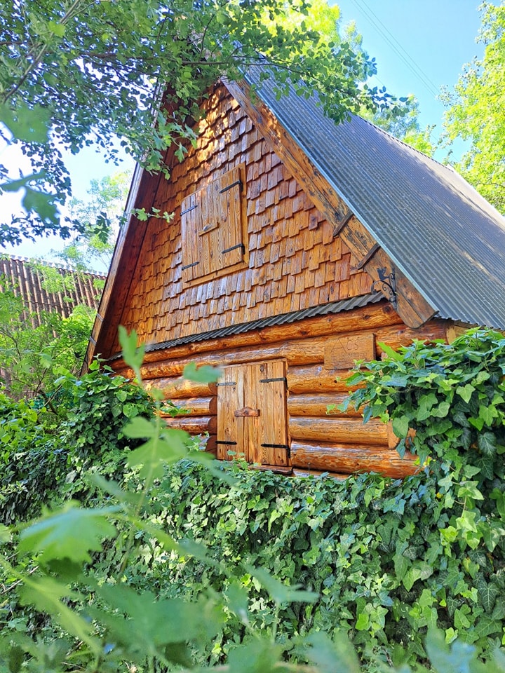 log house